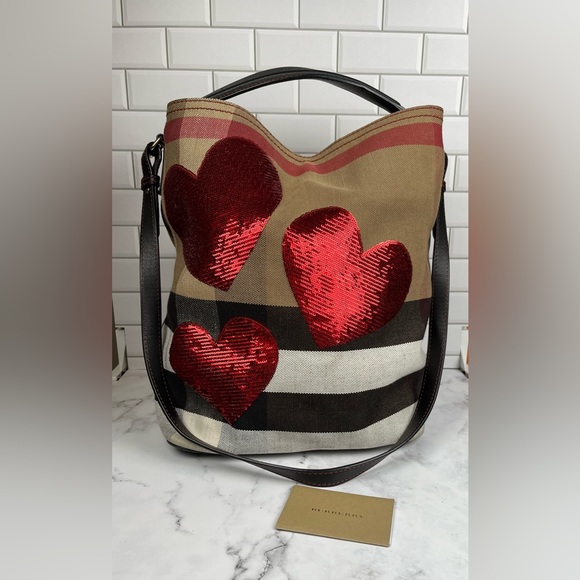 Burberry Sequin Hearts Canvas Bucket Bag Limited Edition Hearts Multi Color - Picture 3 of 14